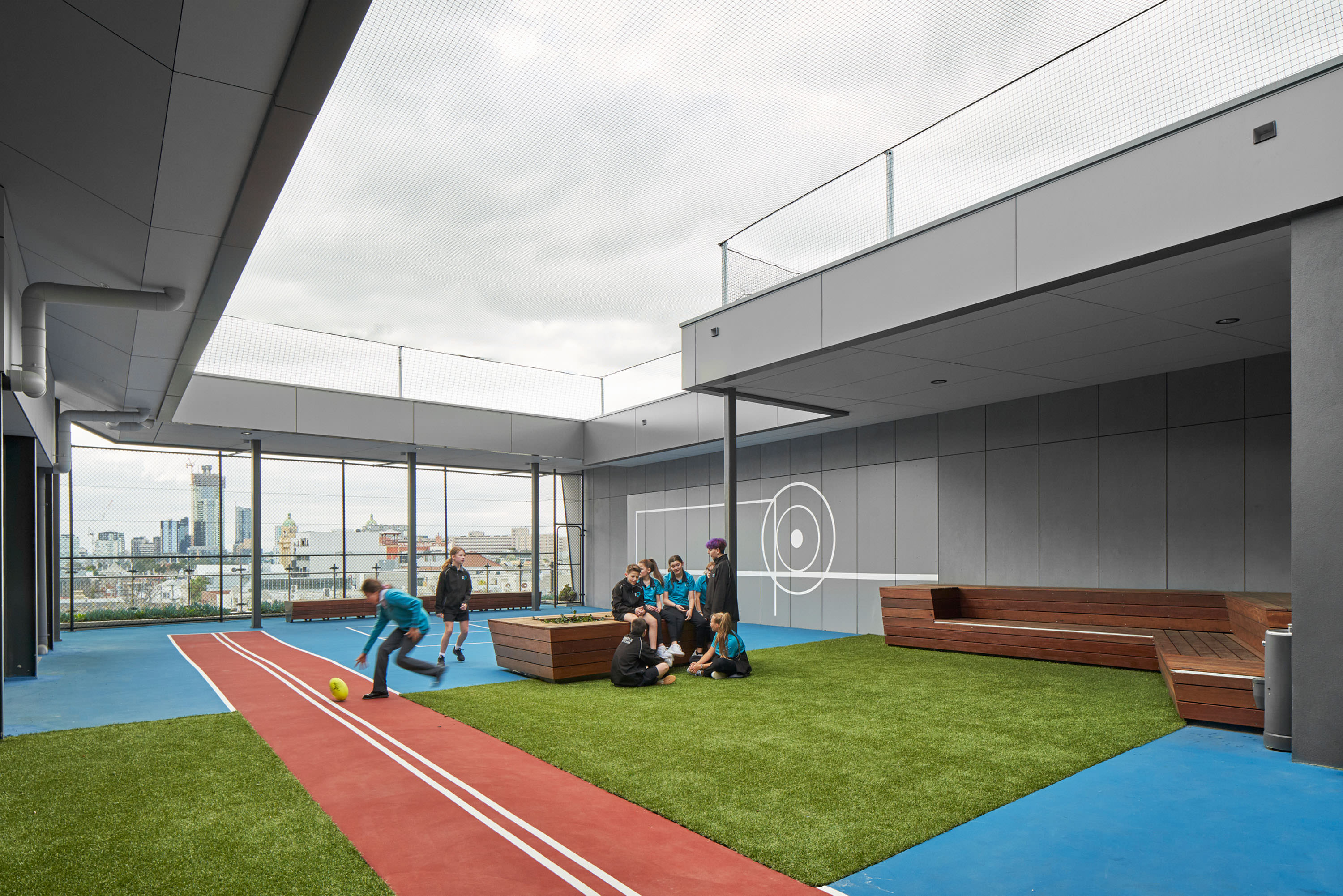 Prahran-high-school-outdoor-enclosed-activity-area