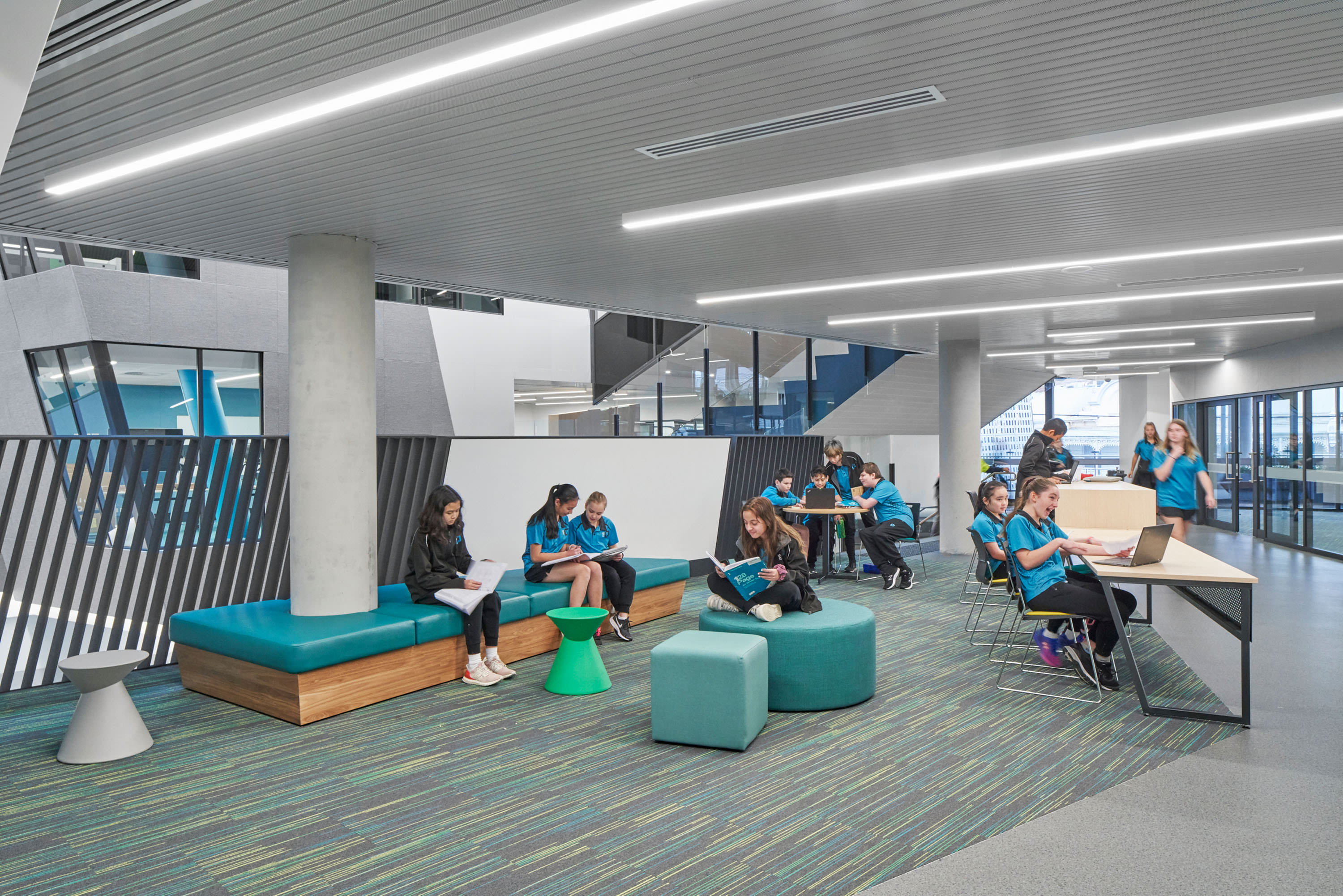 Prahran-high-school-interior-shared-learning-space